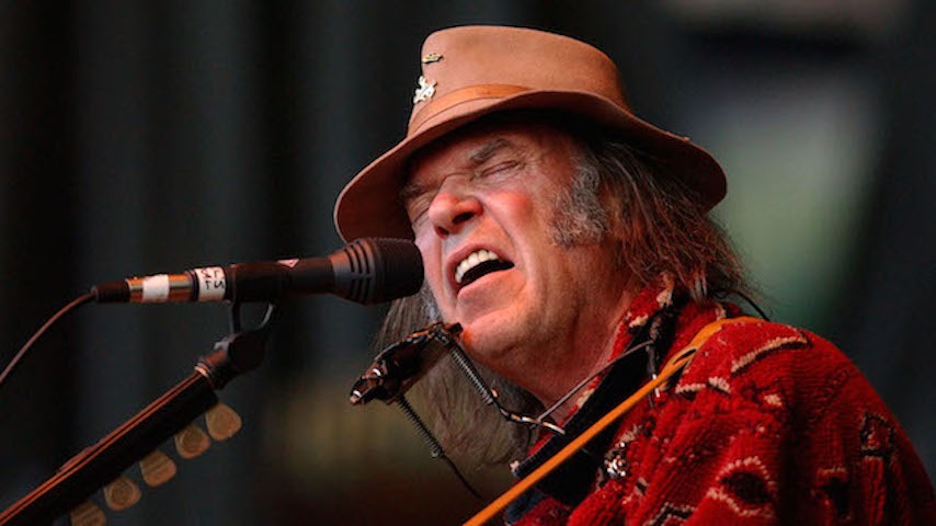 Neil Young Announces Live Album And Movie With Promise Of The Real, Noise and Flowers