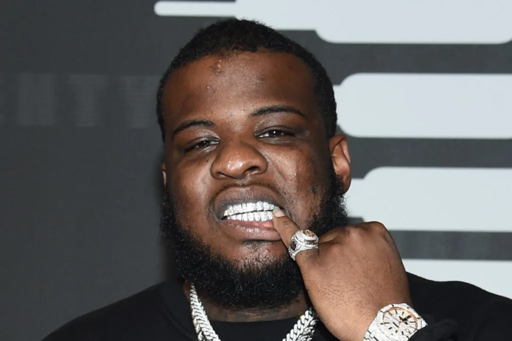 Maxo Kream Advises Fan to Sell Drugs After Fan Asks Him for Money