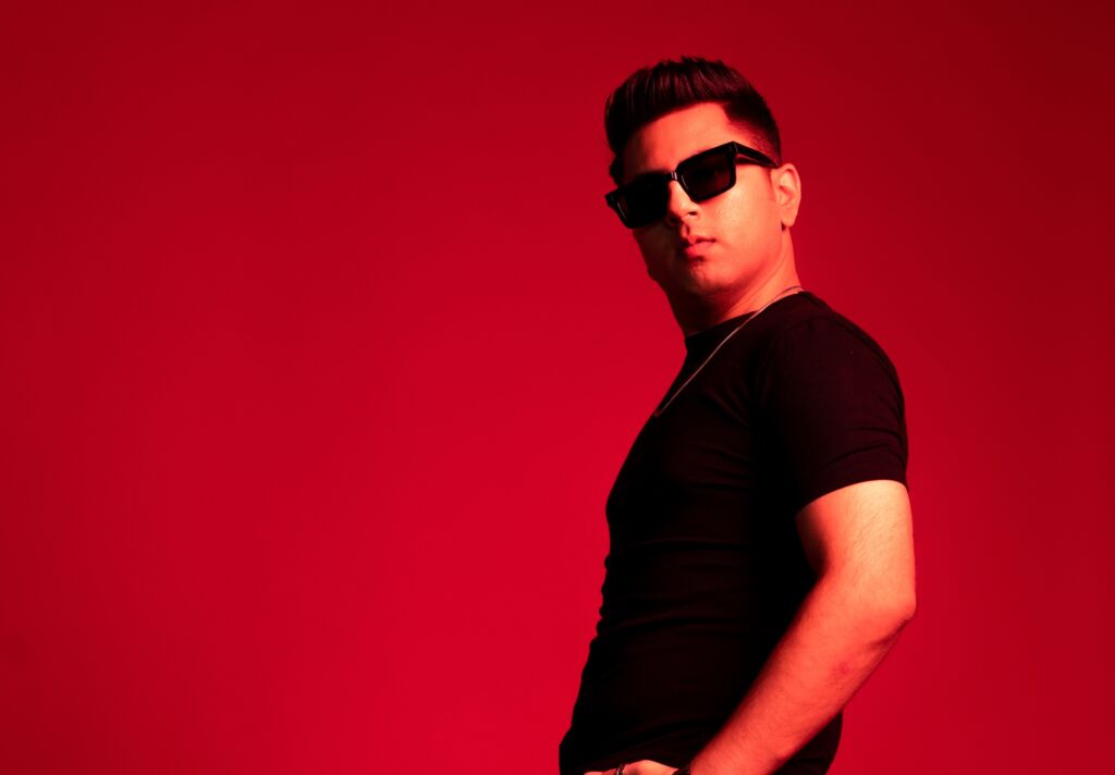 DNKLE Unveils Hypnotic New Single ‘Obscurite’