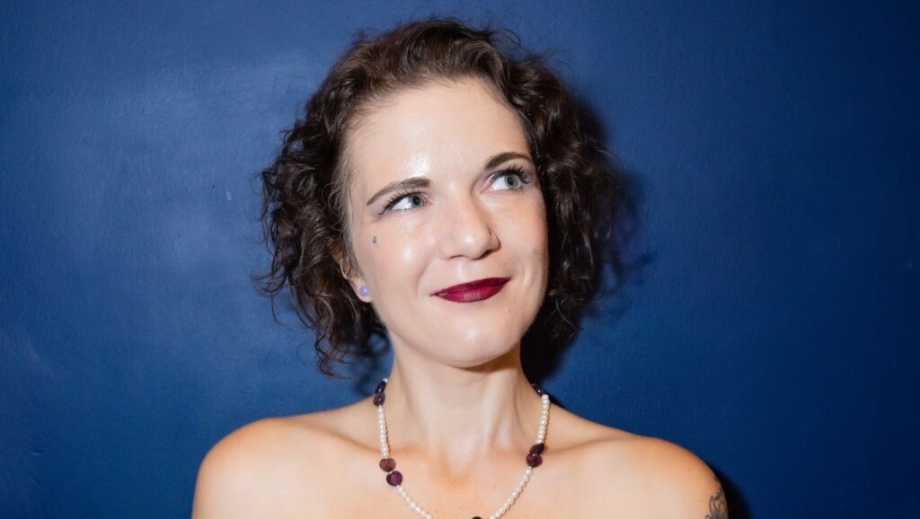 Dianthe drops a dark and intense ‘Intrusion’ EP via The Aura of Music