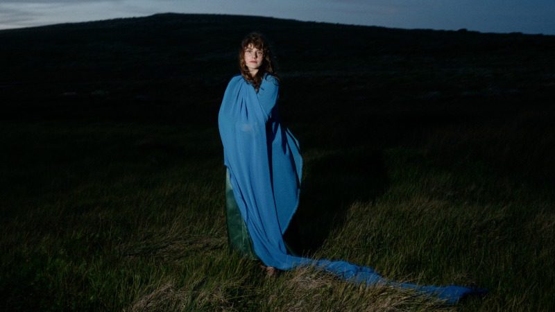 Hannah Frances Lives In the Space Between