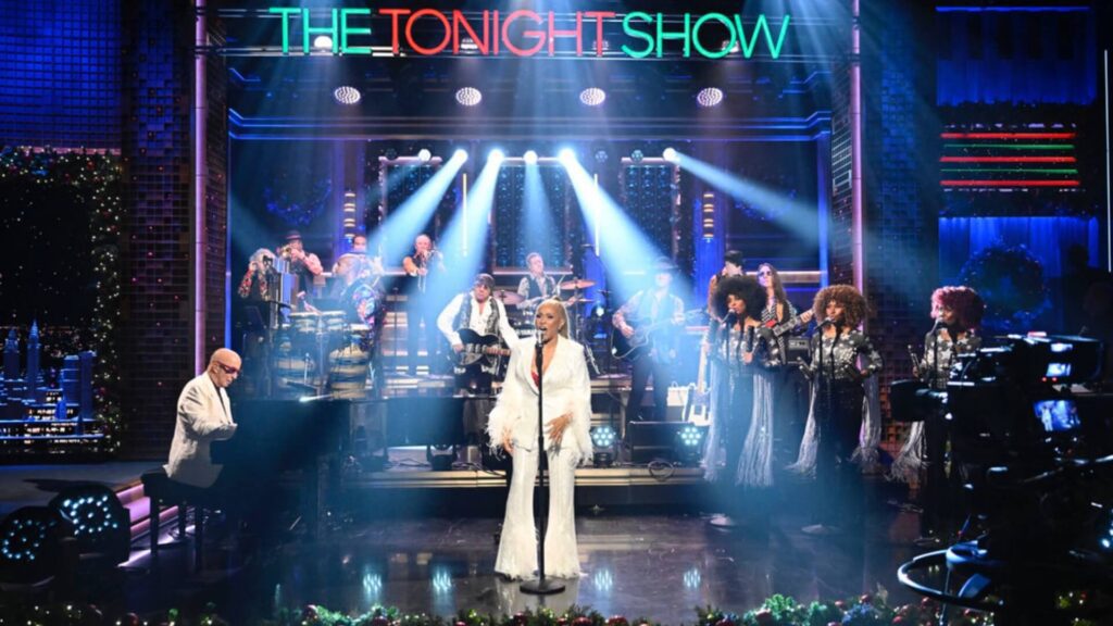 Watch Darlene Love continue “Christmas (Baby Please Come Home)” tradition on Fallon