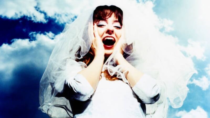 Jenny on Holiday embraces life, loss, and ’80s synth-pop on Quicksand Heart