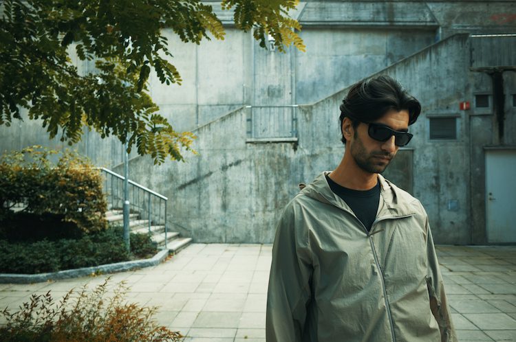 Jeremy Olander Announces Debut Album  When The Rain Falls