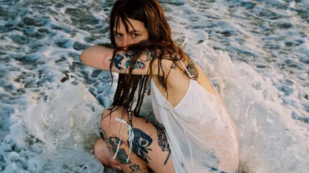 On Heaven 2, Lala Lala trades grit for gauze