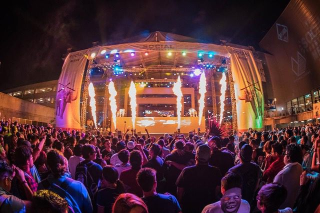 3 Critical Mistakes DJs Should Never Make on Stage