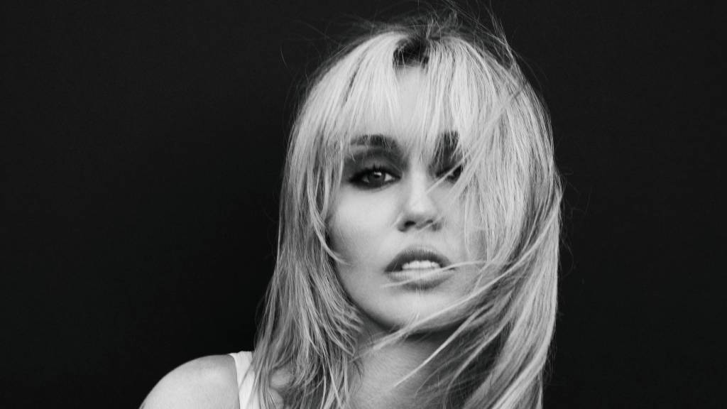 Miley Cyrus Reflects on Final Conversation with Dolly Parton